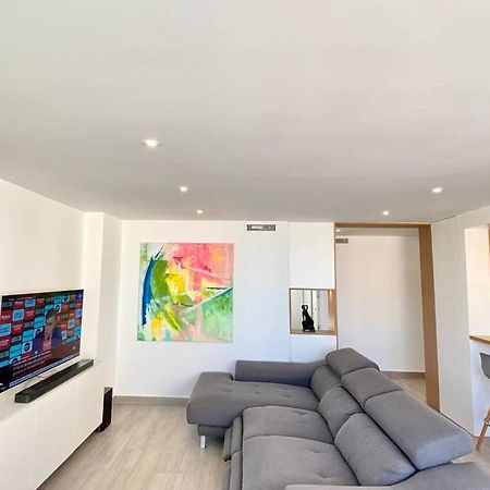 Central Modern Apartment 3 Bed 2 Bath Ел-Кампельйо Екстер'єр фото